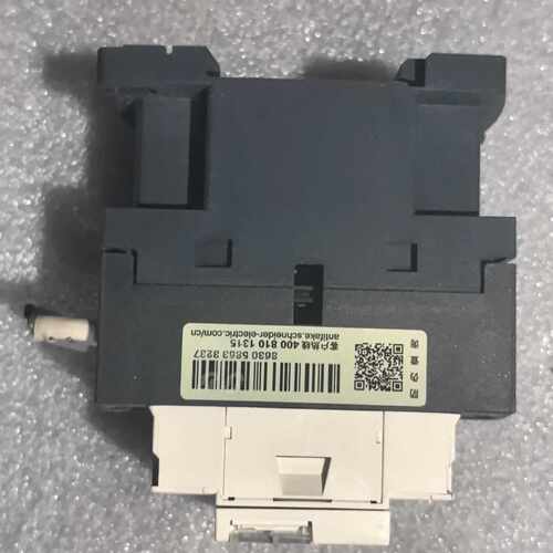 议价施耐德直流接触器LC1D09 BD,线圈电压DC24V,成色