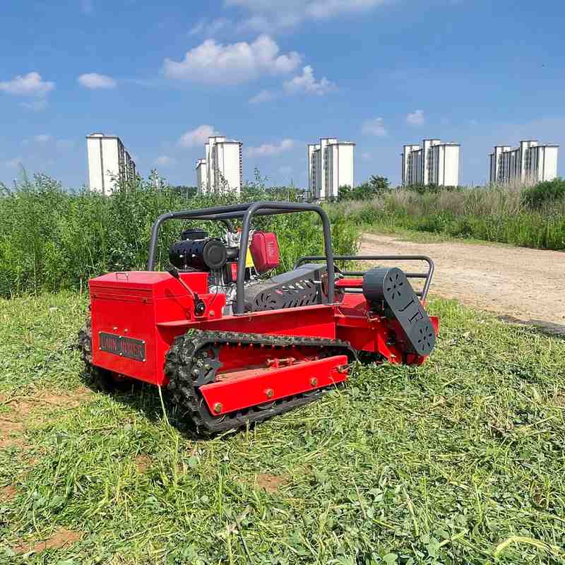 甩刀款柴油割草机厂家 动力强劲大型农场工业草坪遥控割草机器人