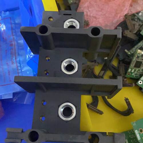 溢价-变频器A740F740-160K-250K端子 接线