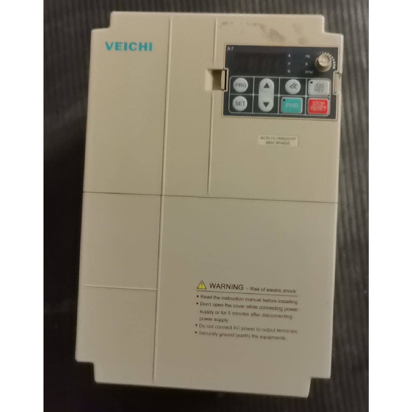 伟创AC70-T3-7R5G/011P变频器图片