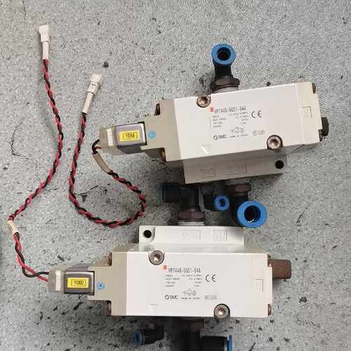 议价拆机 SMC 电磁阀VP744R-5GS1-04A 成色如图维修