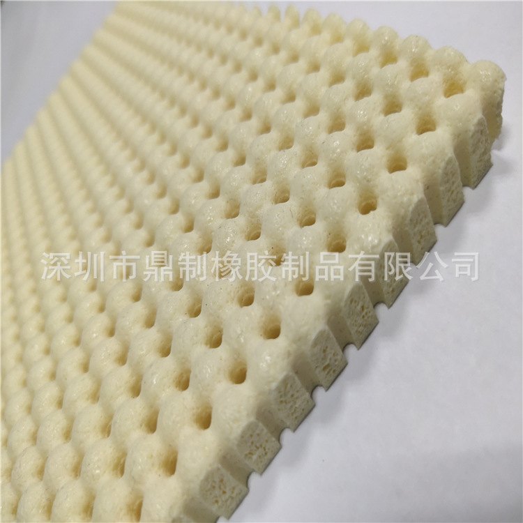 耐洗液硅胶发泡板 针孔硅胶垫 有孔硅胶发泡板 带孔耐温硅胶垫