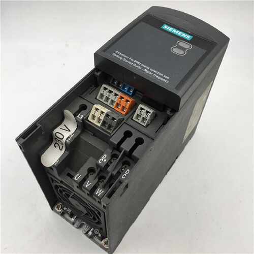 议价西门子变频器6SE6420-2UC15-5AA0 220V/0.55kw 实物图