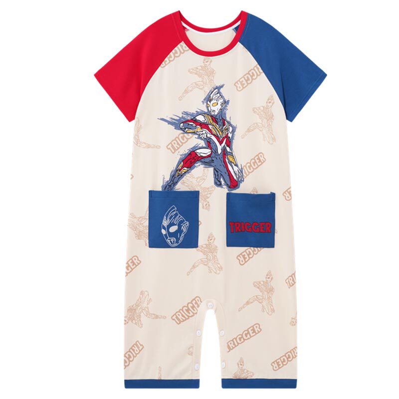 小男孩割包皮术后康复专用连衣服