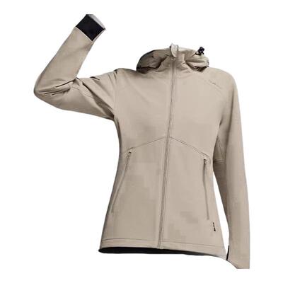 海狮三季度是薄款。加绒款是秋冬