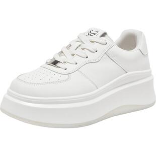 百思图2026春季新款小白鞋厚底松糕鞋透气女休闲运动鞋V0048AM6