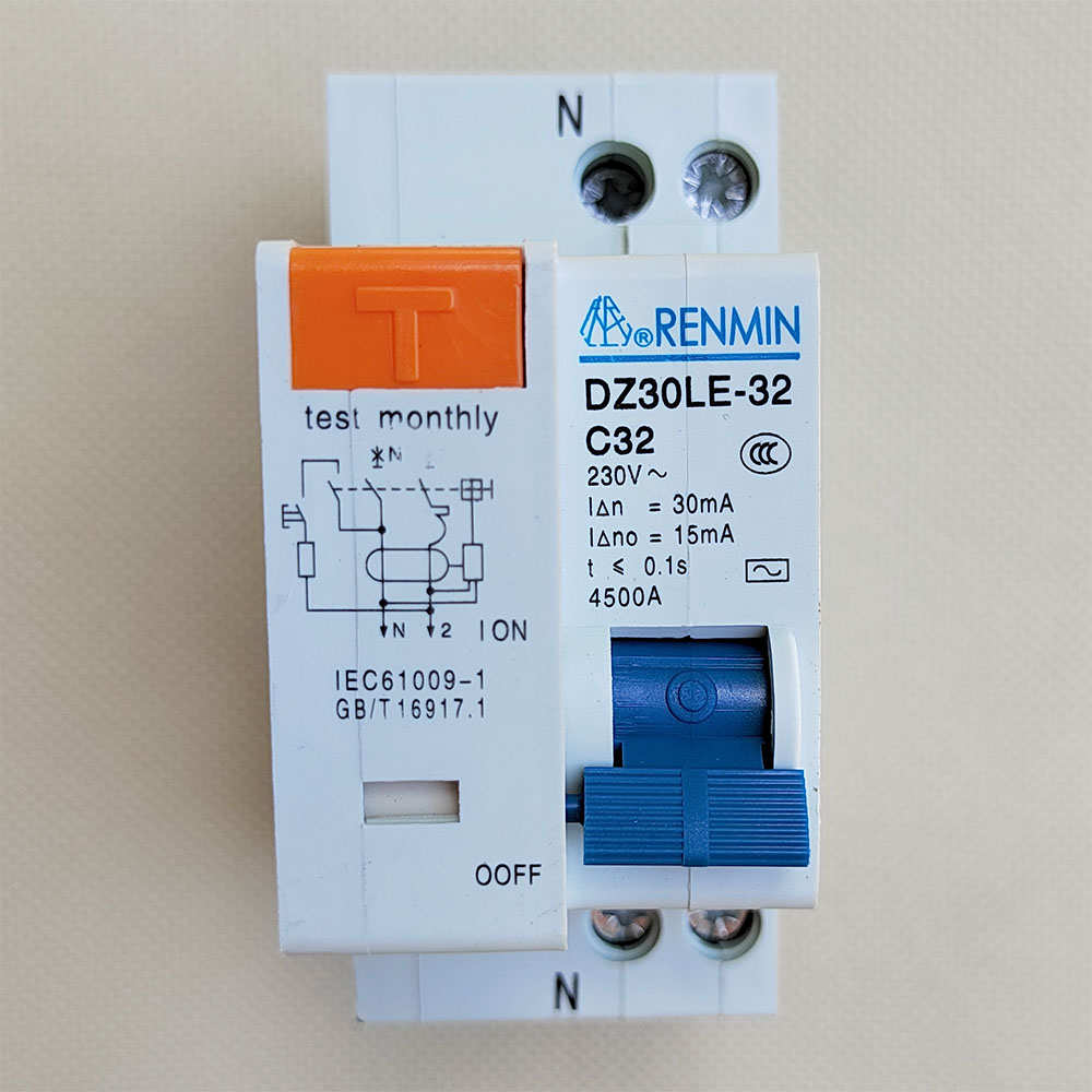 上海人民电器开关厂DPN漏电开关保护器DZ30LE-32安25A培20  C16