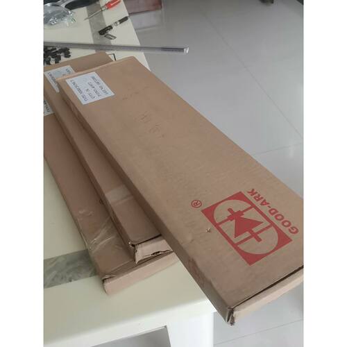 溢价-固锝MBRF20150CT三极管，库存3盒总计约3100