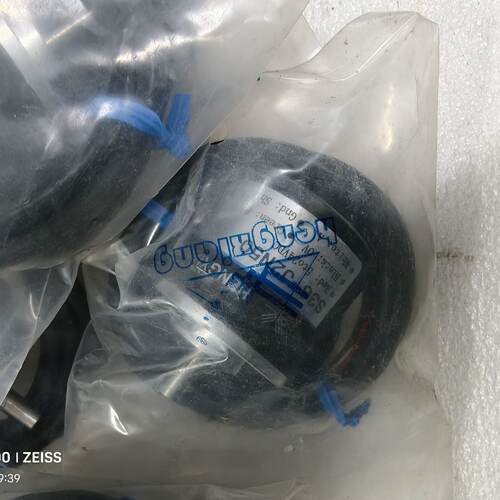 议价S38J2n50 Br New Without Outer Packaging Unopened Bag Act