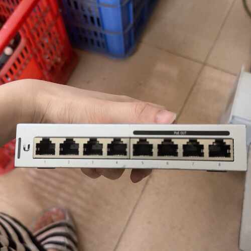UBNT UFi US-8-60W 8口千兆POE交换机议价