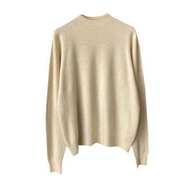 无缝一体亲肤绒半高领针织衫