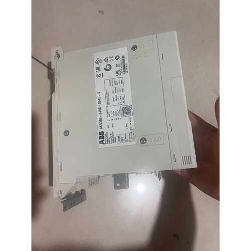 议价ABB变频器，型号ACS380-040S-05A6-4，全新