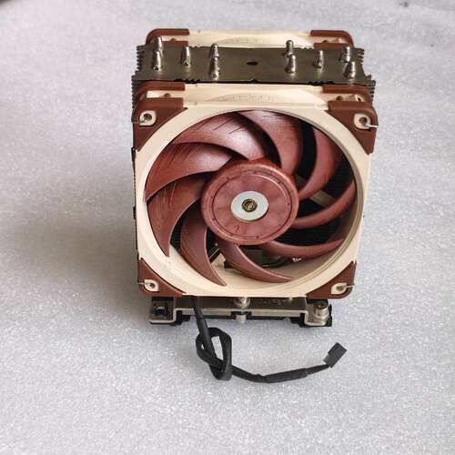 议价猫头鹰Noctua NH-U12A 7热管风冷散热器