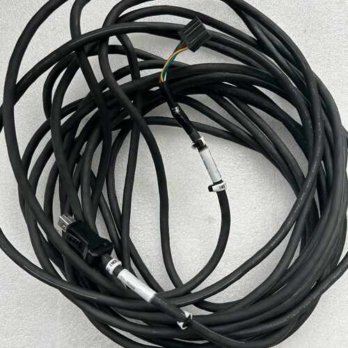 溢价-CKD马达动力线AX-CBLR6-DM10  10米线，成色