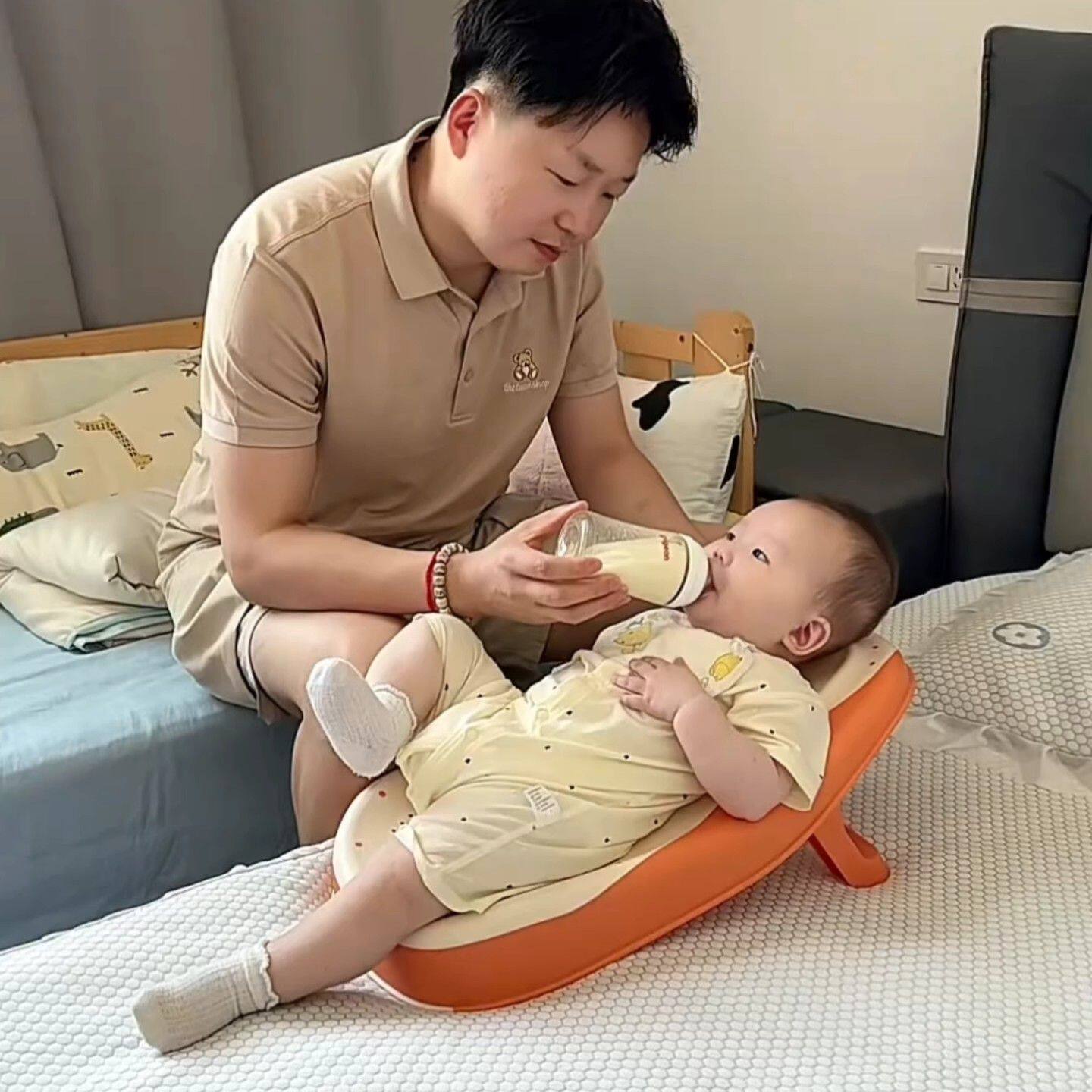 喂奶神器座椅解放双手婴儿洗屁屁新生儿洗头躺椅可调节防滑垫浴架