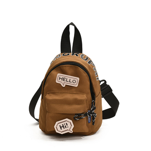 儿童包包2025新款百搭小男孩外出旅游零钱包便携可爱运动风斜挎包