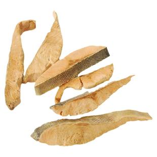 之前不吃鱼的都开荤了~ A级冻干带皮三文鱼大块80g鱼香实足脆香好