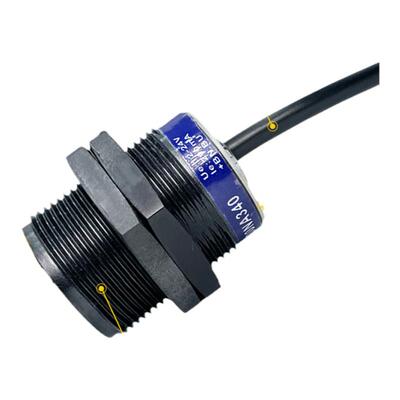 三线直流接近开关XS4P12 XS4P18 XS4P30NA340 NB PB PA340传感器