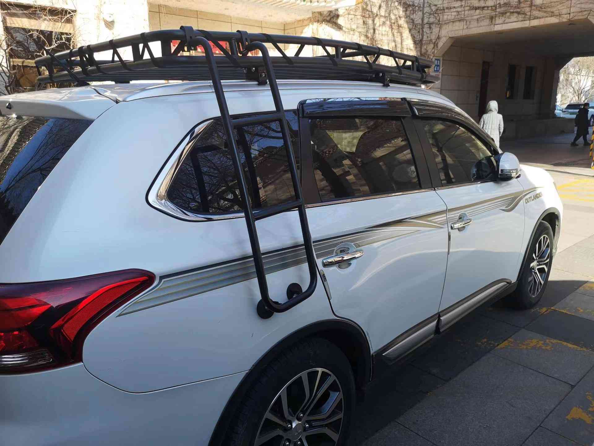 汽车用侧爬梯行李架改装通用梯子行李框SUV免打孔吸盘攀爬梯子