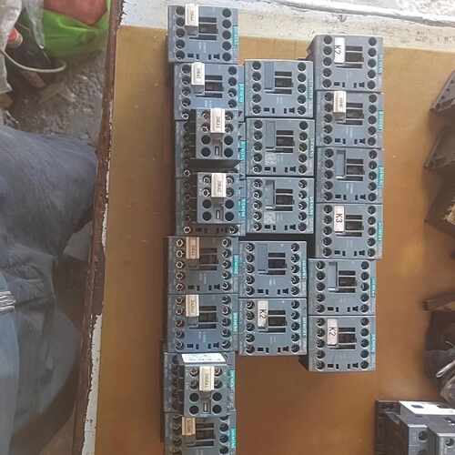 溢价-接触器3RT6015-1AB02有4个