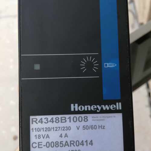 议价霍尼韦尔Honeywell 火焰控制器 R4348B1008  现货一个