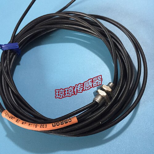 议价欧姆龙E32D11LE32D11RE32D11反射型光纤传感器M6螺钉探头