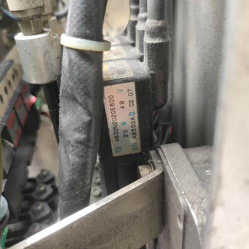 〔议价-可维修〕JUKI贴片机电机，20W    TS4632N2020E6