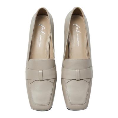 单鞋女中跟通勤英伦小皮鞋乐福鞋