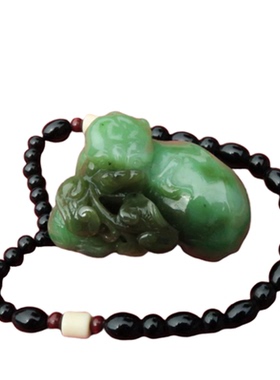 珍藏碧玉瑞兽如意手把件