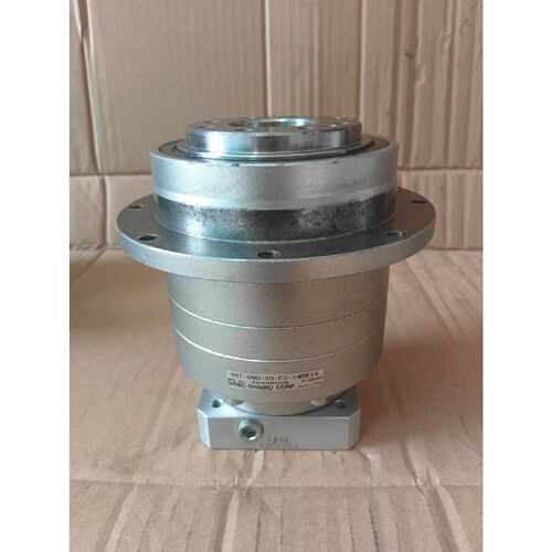 200一400w新宝盘式行星减速机：速比1比20VRT一0