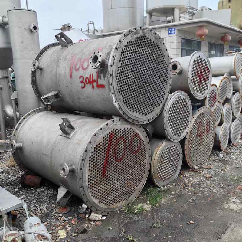 304不锈钢冷凝器蒸发式循环换热器抗腐蚀酸碱30平方列管式冷凝器