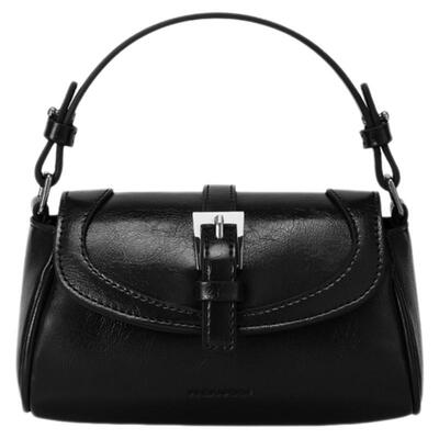 女士春季小号时尚立体锁扣单肩包