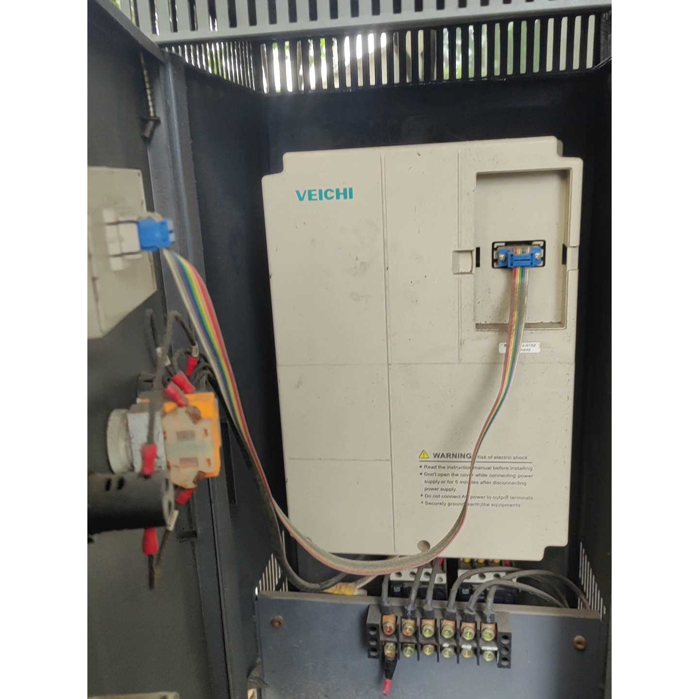 询价下单伟创异步伺服驱动器变频器 SF81A-T3-015Z，15K图片