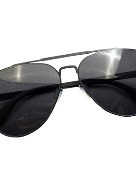 马登无螺丝超轻舒适防紫外线墨镜