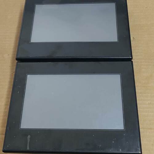 议价-信捷ZG330T7一体机2套新机成色中性面贴膜还在