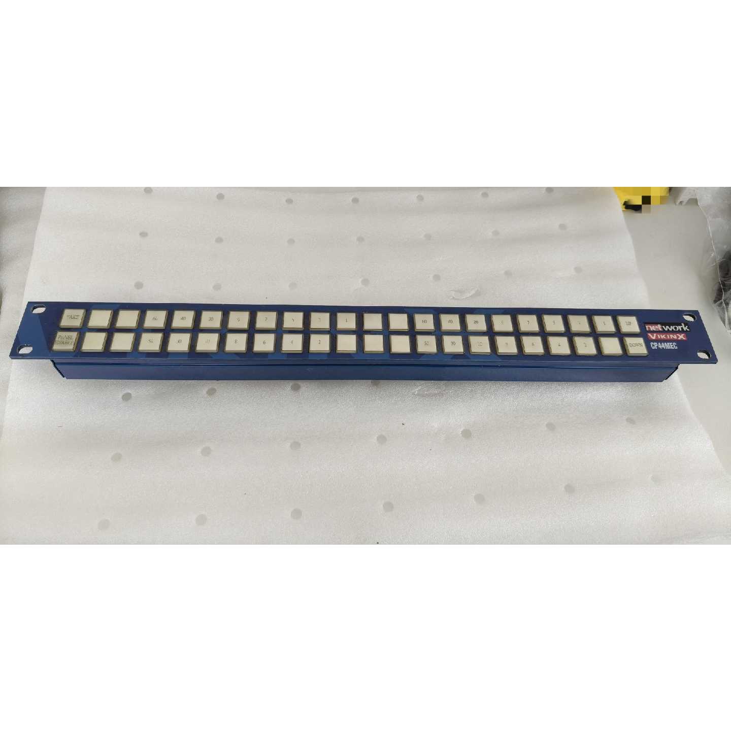 VIKINX网络矩阵切换器 CP44MEC,成色如图,现货三