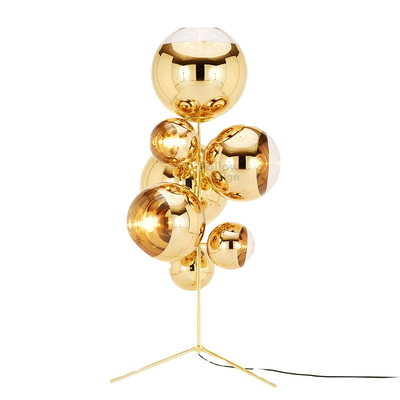 样板房别墅客厅圆球落地灯