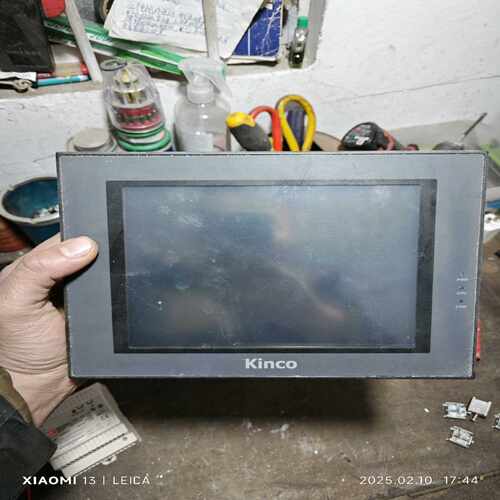 询上海步科Kinco触控屏幕MT4403T，成色不错，拆机下来的议价