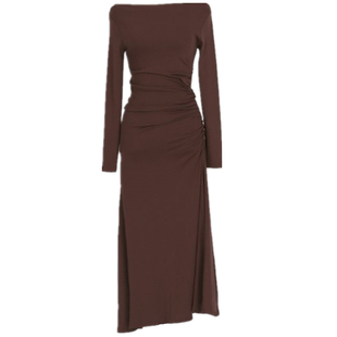 2024年春季新款韩版女装长款连衣裙一字领露肩性感折皱包臀长裙