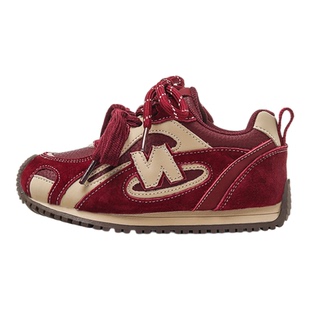 儿童运动鞋红色真皮轻便软底2026春季新款女童休闲鞋男童阿甘板鞋