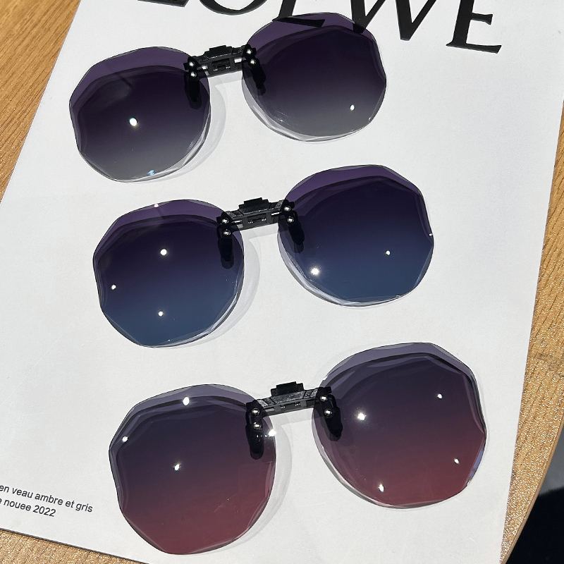 偏光墨镜夹片女款可套近视镜防紫外线近视眼镜超轻可上翻太阳镜男