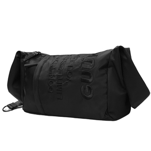 GUUKA潮牌黑色尼龙斜挎包男款高级感 字母刺绣单肩包休闲通勤包女