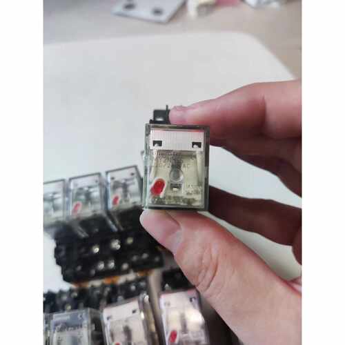 【议价-可维修】  MY2N-GS 220VAC 继电器 /均有货