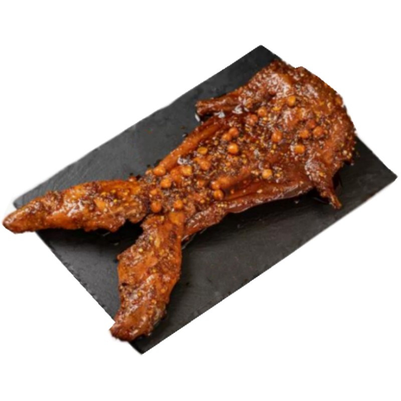 农家放养新鲜兔子现杀稻香兔子肉