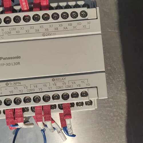 拆机松下PLC AFPX0L30R-F，实物拍摄，功能正常。