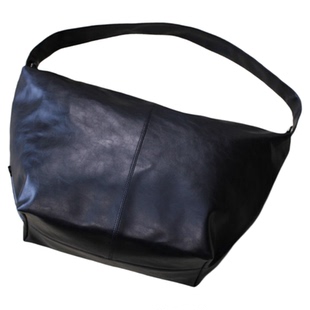 潮牌男包大容量牛角包通勤斜挎包月牙轻便托特包软皮单肩包旅行包