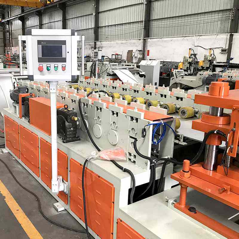 定制超市货架背板成型机仓库储存货架标牌层板冷弯生产机器厂家