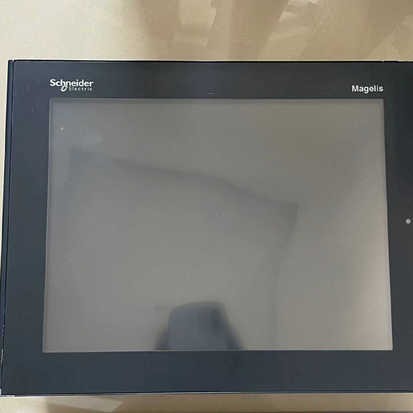 议价优惠供应施耐德触摸屏 XBTGT6330?库存现货质保一年咨询议价