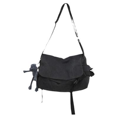 潮牌斜挎包帆布邮差包日系单肩包