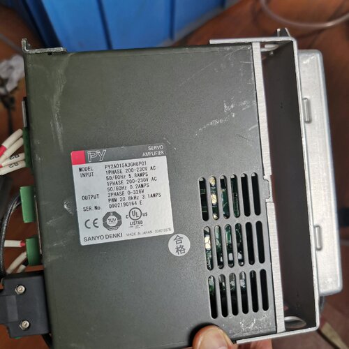 议价伺服驱动器PY2A015A3GH8p01PY2A015维修